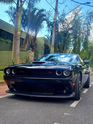 DODGE CHALLENGER 6.4 V8 HEMI GASOLINA R/T SCAT PACK TORQUEFLITE